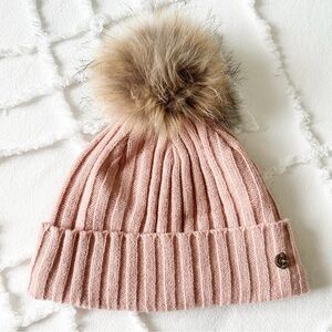 Chaos soft pink beanie with faux fur pom